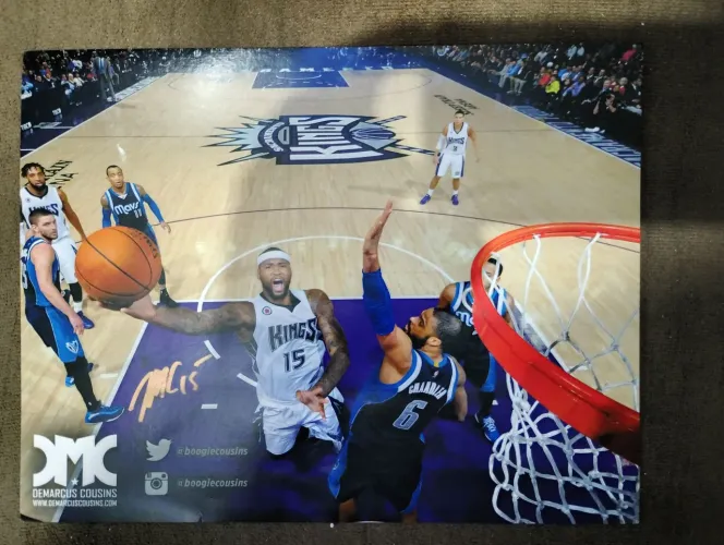 Poster autografado DeMarcus Cousins