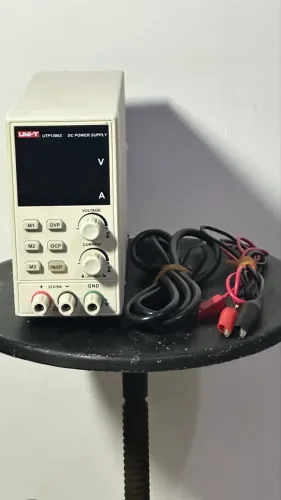 Fonte Digital UNI-T UTP1306s