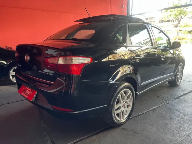 Fiat Grand Siena Essence Dual. 1.6 Flex 16V 2014