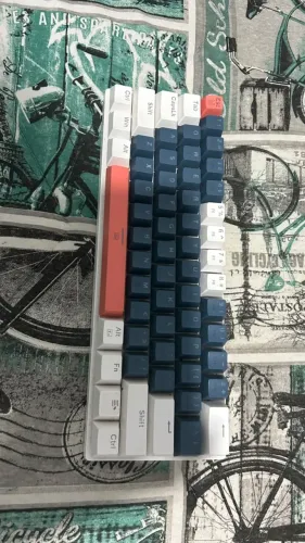 Teclado Mecânico Machenike K500-B61 com Fio Switch Red Rgb Cor Azul-Branco