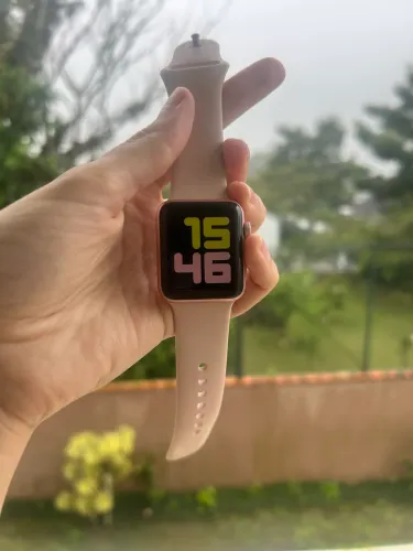 Apple Watch Series 2 38mm rosé (caixa alumínio + pulseira sport)