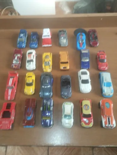 Vendo lote de carrinhos hotwil