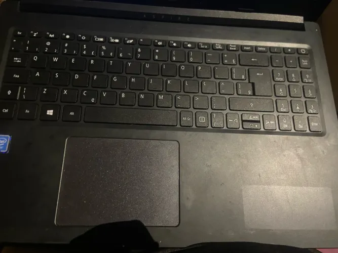 Vende Notebook usado