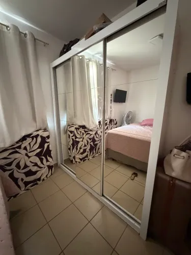Guarda roupa casal branco