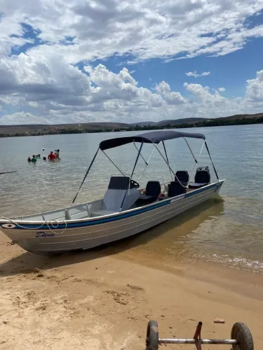 Barco Levefort Squalus Cast (6m), motor Mercury 25 Hp 4 tempos e carretinha