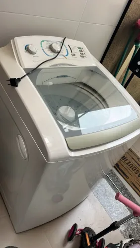 Lavadora Electrolux 12 kg + Microondas de brinde