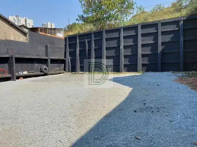 Terreno em Espetacular Localização - 1.000m²