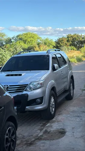 Toyota Hilux SW4 SRV D4-d 4X4 3.0 TDI Dies. AUT 2013