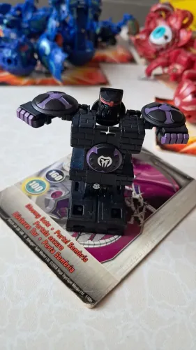 Bakugan Piercian Trap darkus