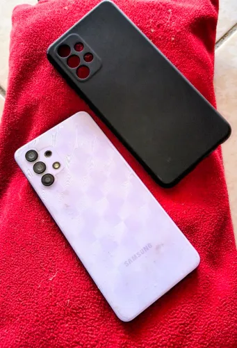 Celular A32 em excelente estado