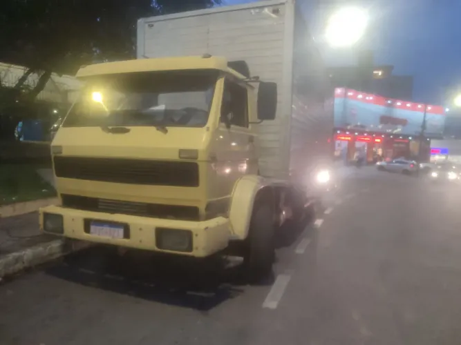 Caminhão toco 14.150 Volks