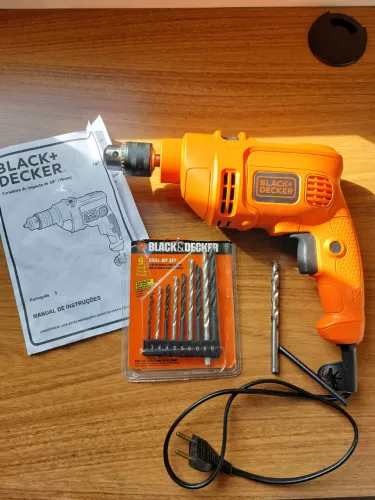 [ESTADO DE NOVA] Furadeira de Impacto Black+Decker 110V + Kit 9 Brocas + Nota Fiscal