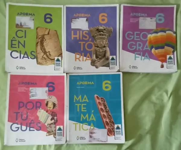 Livros escolares Apoema 6° ano