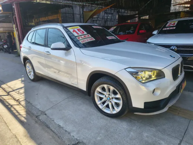 BMW X1 Sdrive 18I 2.0 16V 4X2 Aut. 2015