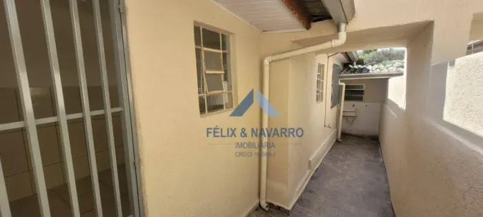 Casa com 1 dormitório para alugar, 35 m² por R$ 808,95/mês - Chácara Nossa Senhora Apareci