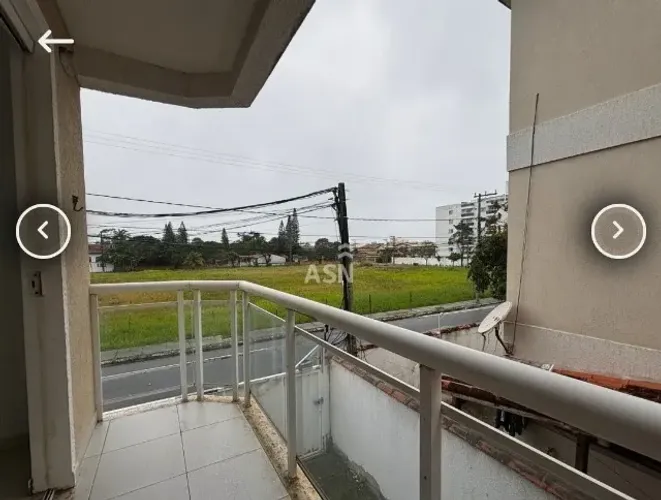 Casa triplex em Recreio Rio das ostras. 02 quadras da praia.