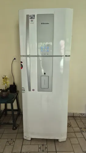 Vendo! Geladeira Electrolux, Usada, funcionando perfeitamente.