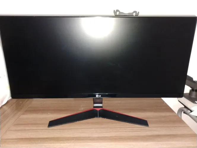 Monitor gamer LG + braço articulado