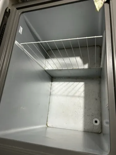 Vendo freezer cônsul CHA31 309li