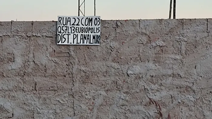 Área pra construir em planalmira