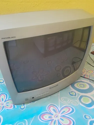 Televisão de tubo 