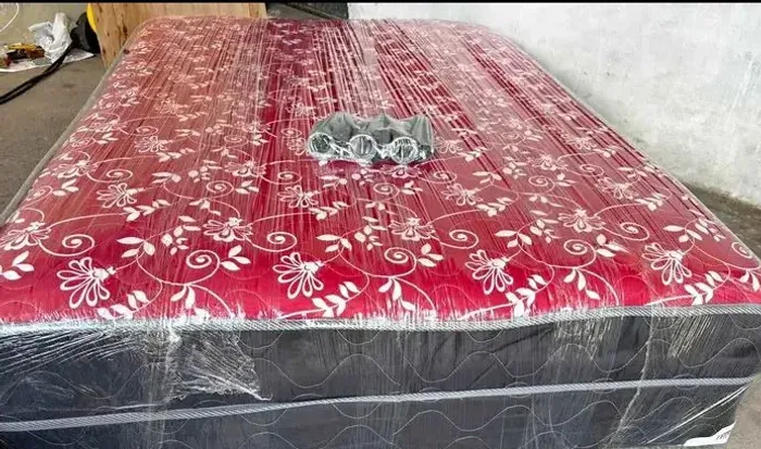 Cama box de fabrica