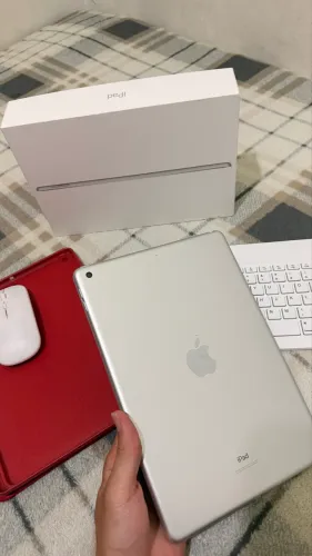Vendo IPad 9, ótimo estado
