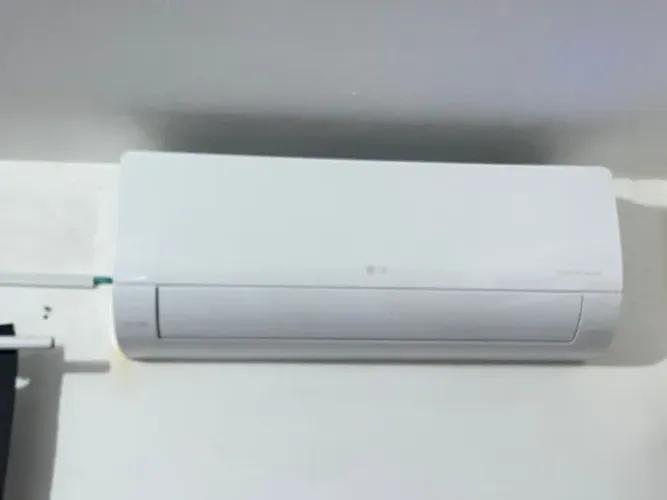 Vendo Ar-Condicionado Split HW LG Dual Inverter +AI Voice 9.000 BTUs