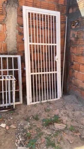 Grade de porta 