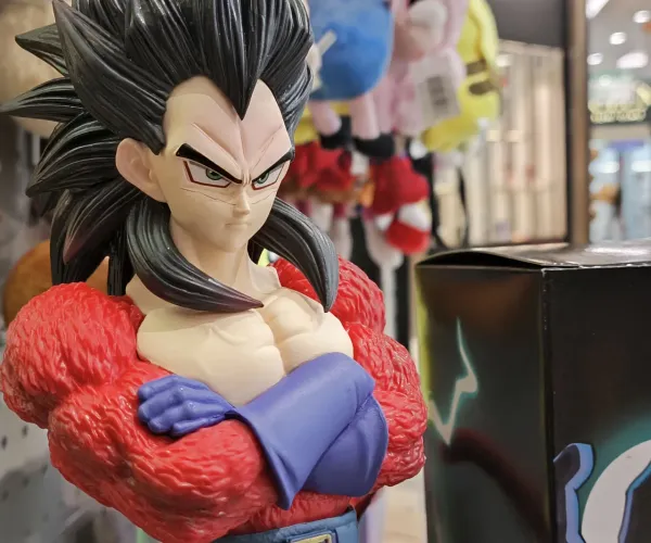 ACTION FIGURE PVC DRAGON BALL: VEGETA SSJ 4 30CM