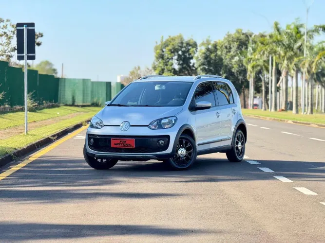 Volkswagen Up! Cross 1.0 T. Flex 12V 5P 2016