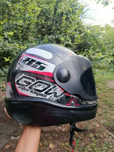 Capacete