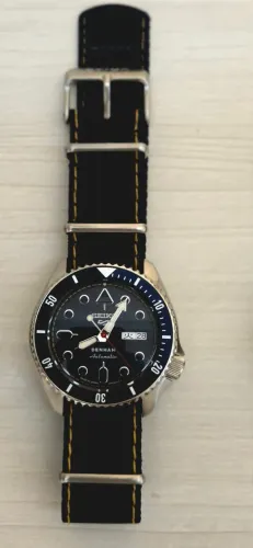 Seiko 5 Sports DENHAM Edição Limitada