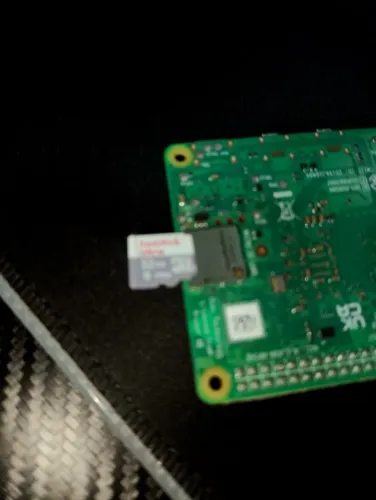 Raspberry Pi 4 Model B 8GB + microSD 32GB SanDisk Ultra