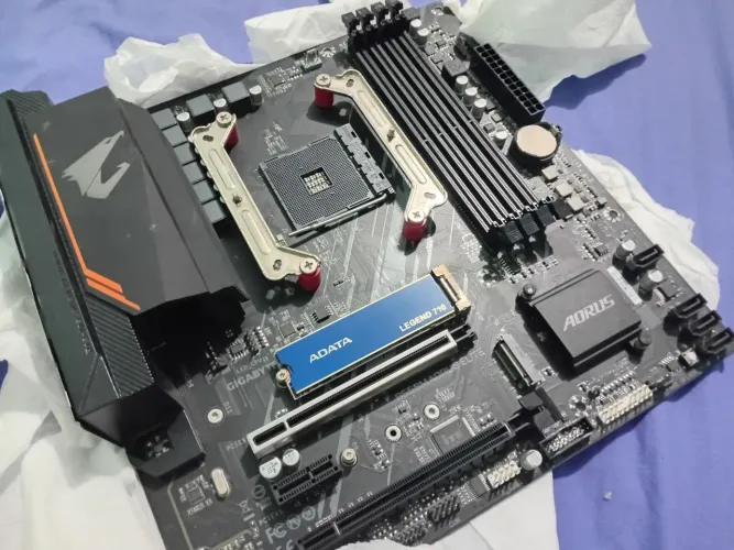 Placa-Mãe B550m Gigabyte Aorus Elite
