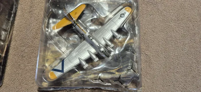 Aviões 2° guerra: Boeing B-17 Flying Fortress (Fortaleza Voadora) e Martin PBM-3D Mariner