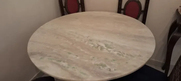 Mesa antiga mármore e madeira maciça talhada