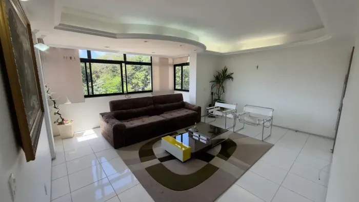 Imóvel para venda tem 163 metros quadrados com 3 quartos em Vila União - Fortaleza - CE