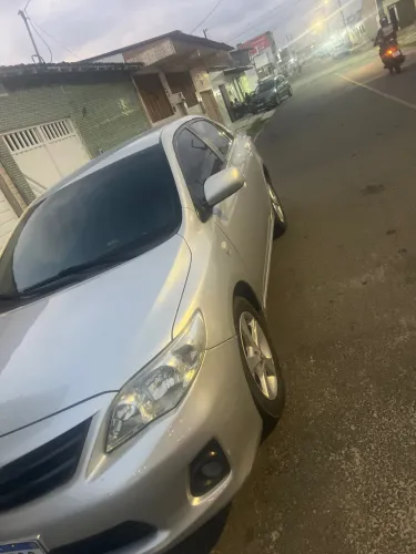 Toyota Corolla GLI 1.8 Flex 16V Mec. 2013