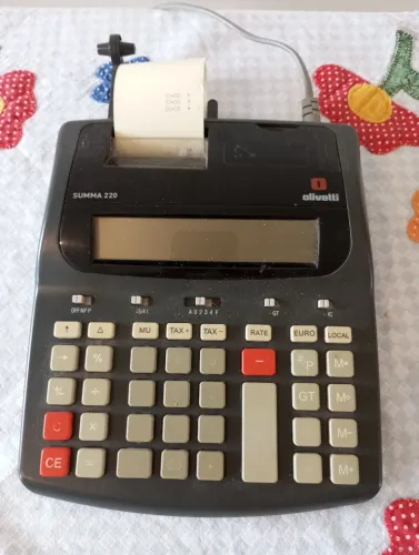 Olivetti Summa 220 (Leia o anúncio)
