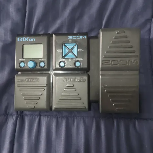 Pedaleira Zoom G1Xon - Guitarra