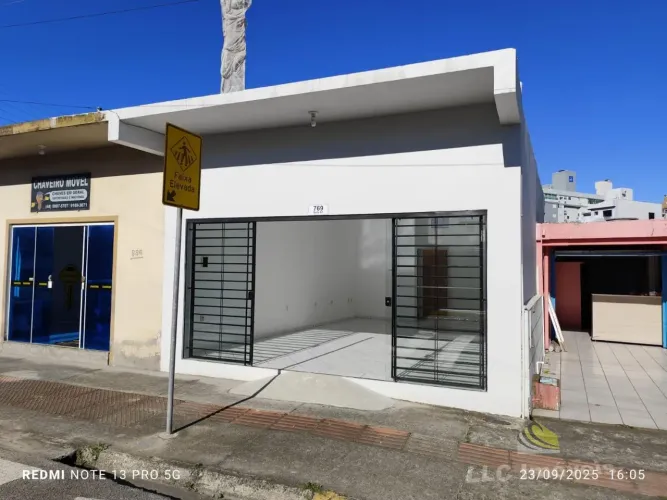 Sala Comercial para Venda em Imbituba, Centro