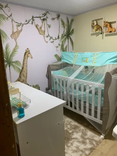 Vende-se berço cama.