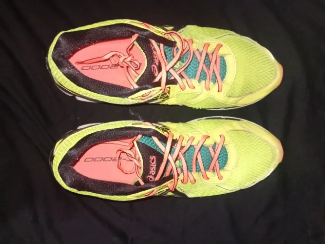 TENIS DE CORRIDA ASICS GT-2000 3