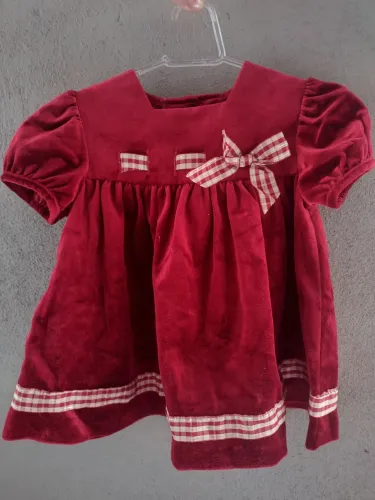 4 vestidos meninas 0 a 6 meses 