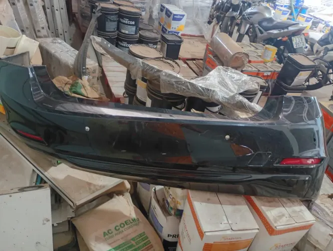 Para-choque e paralamas BMW 320i