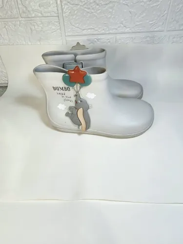 Bota Grendene Kids - Personagem Dumbo - Tamanho 27/28 - Usada