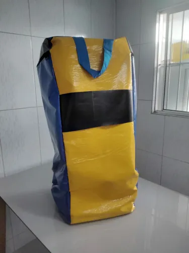 Bolsa gigante de Feira. Material super grosso. 1 metro de altura.