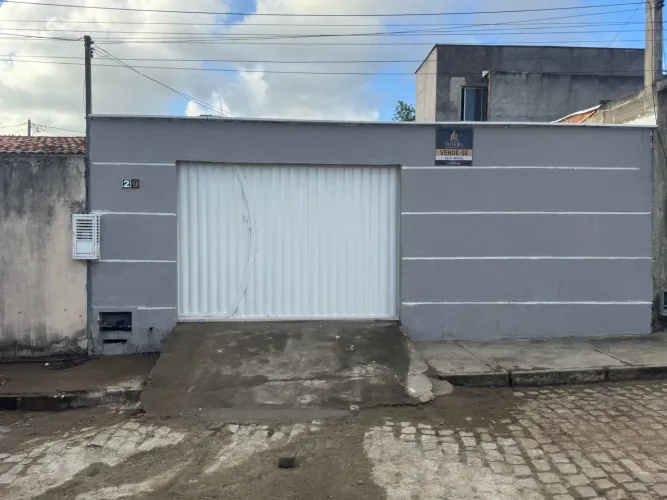 CASA A VENDA ZERADA C/ MOVEIS PLANEJADOS NA COZINHA E PIA DE MÁRMORE 