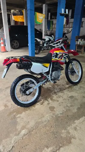 Moto XR 200